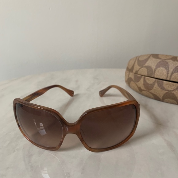 Coach sunglasses - Picture 1 of 4